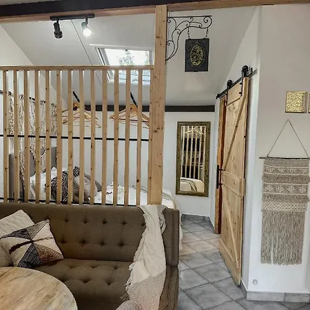 Estudio Em - Karmea Houses * Alte