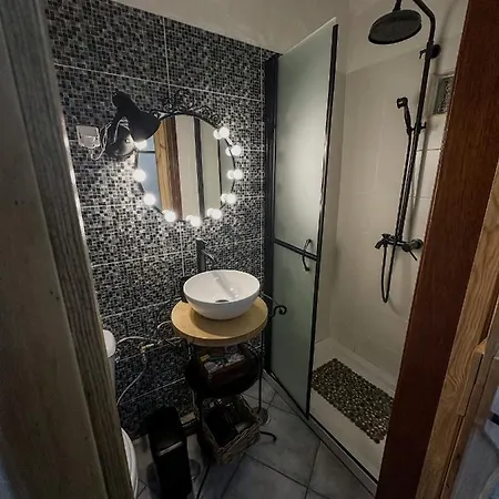Estudio Em - Karmea Houses Holiday home *