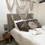 Estudio Em - Karmea Hébergement de vacances *